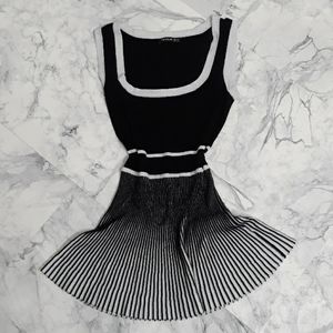 PattyBoutik unique color block sleeveless flirty